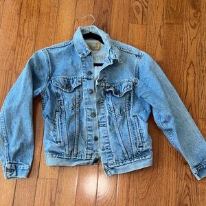 Vintage Levi's denim trucker jacket